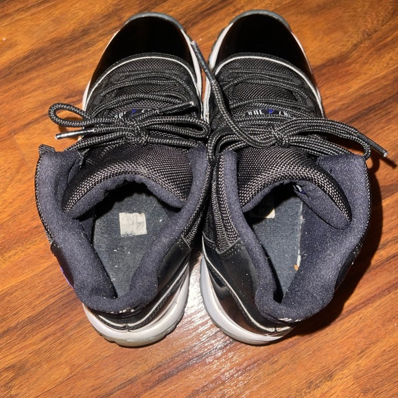 Air Jordan 11 retro Space Jam (GS) - Picture 7 of 10